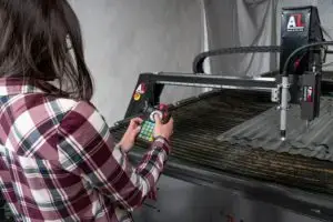arclight dynamics cnc plasma-cutting table handheld pendant