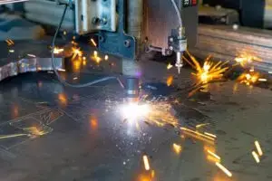 cnc plasma cutting a metal plate