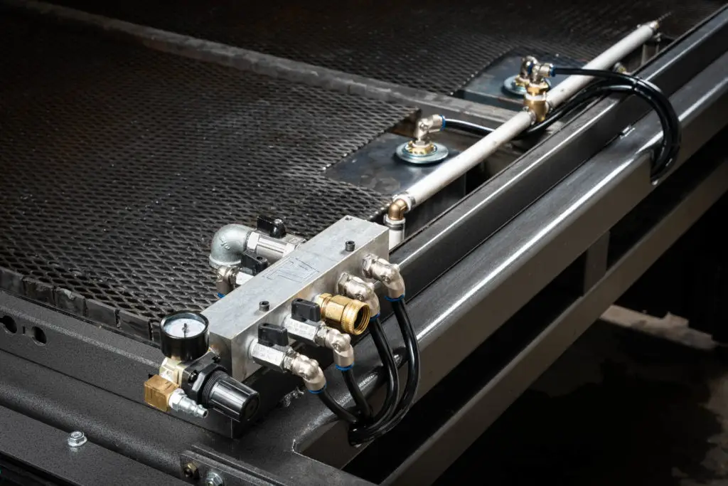 Arclight dynamics cnc plasma table dynamic water control
